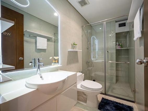 Enay Apartment - Vinhomes Central Park - Landmark Cidade de Ho Chi Minh Exterior foto